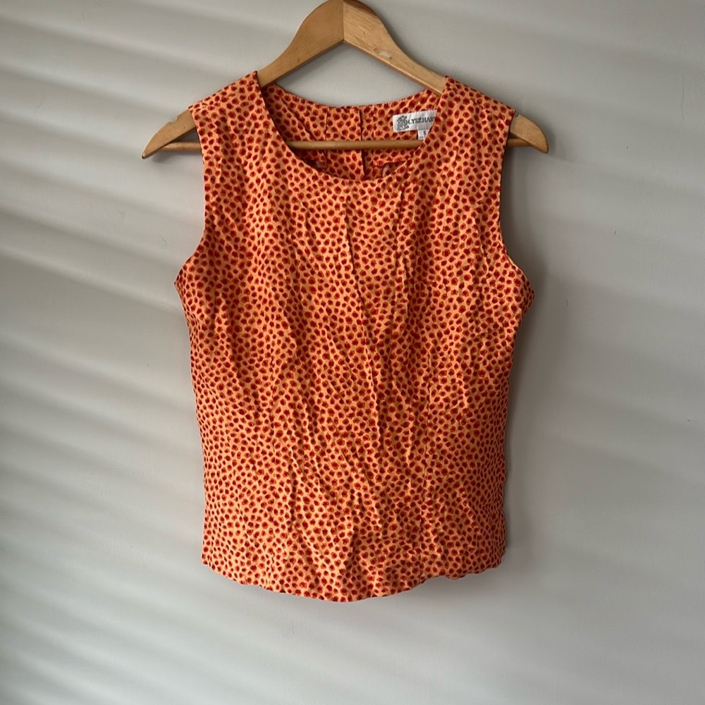 Ilyse Hart LTD button back top Size 6